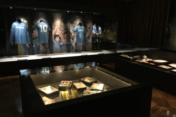 Exposición Maradona 10 y Más.3
